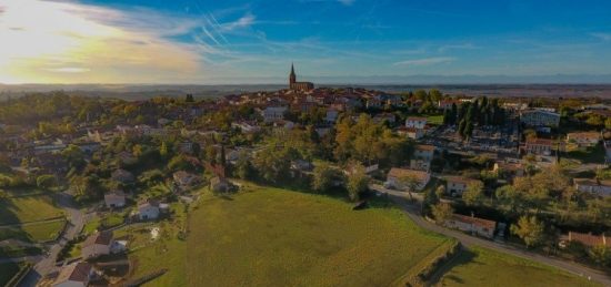 Terrain à bâtir à , Haute-Garonne