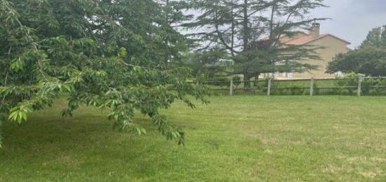 Terrain à bâtir à , Haute-Garonne