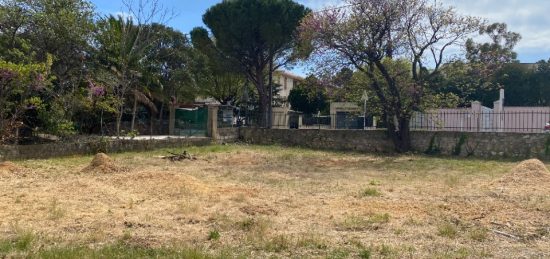 Terrain à bâtir à Toulon, Provence-Alpes-Côte d'Azur