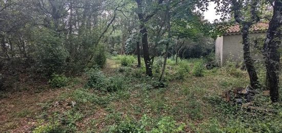 Terrain à bâtir à Nans-les-Pins, Provence-Alpes-Côte d'Azur