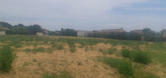 Terrain à bâtir à Orange, Provence-Alpes-Côte d'Azur